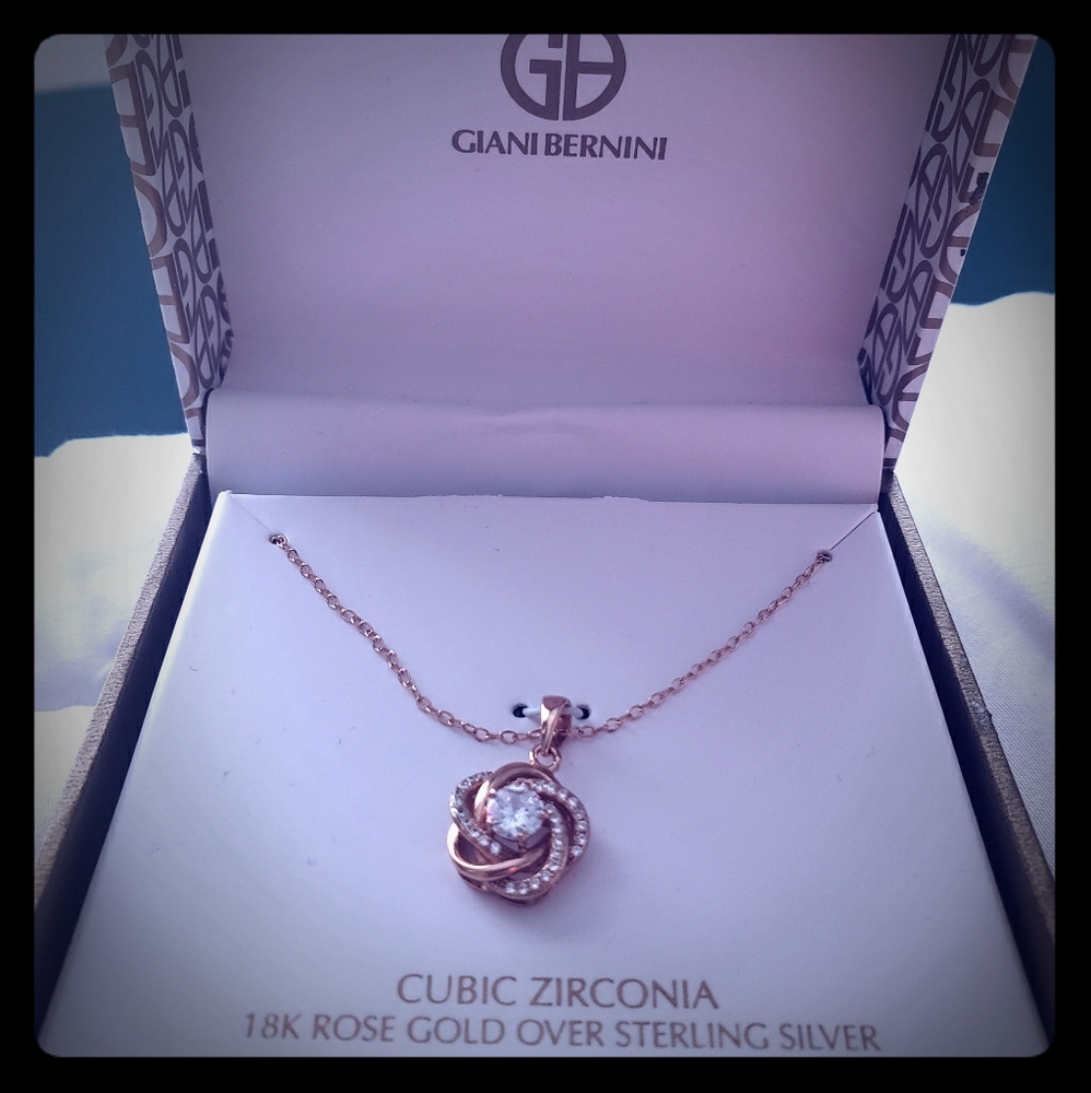 18K Cubic Zirconia